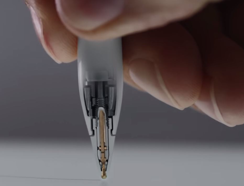 Как узнать заряд apple pencil