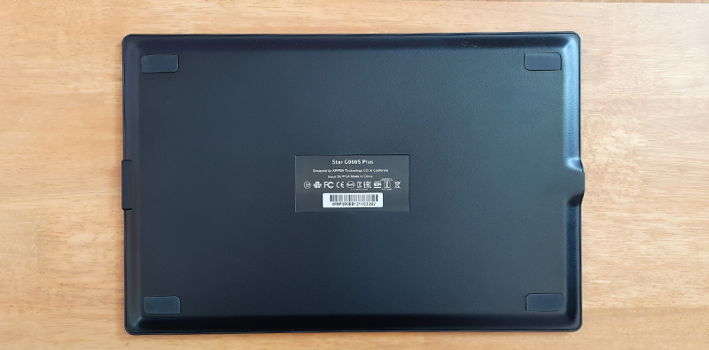 rubber pads at the back of the tablet
