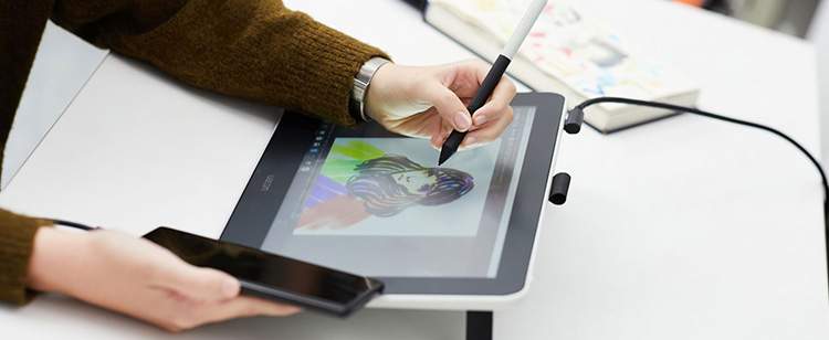 Wacom One 13.3 Inch Digital Graphic Drawing Tablet with Screen